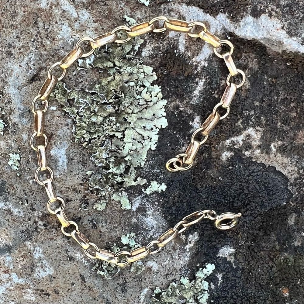 Bracelet Rectangular Round Rolo in Gold Tone